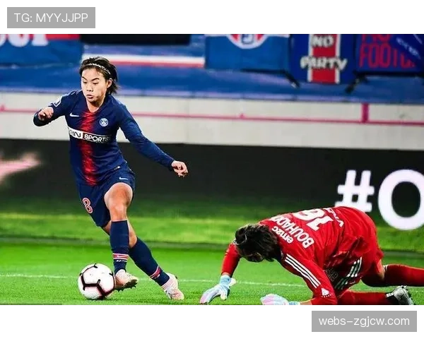 英超与足球基金会联合启动“女足进校园”三月特别计划